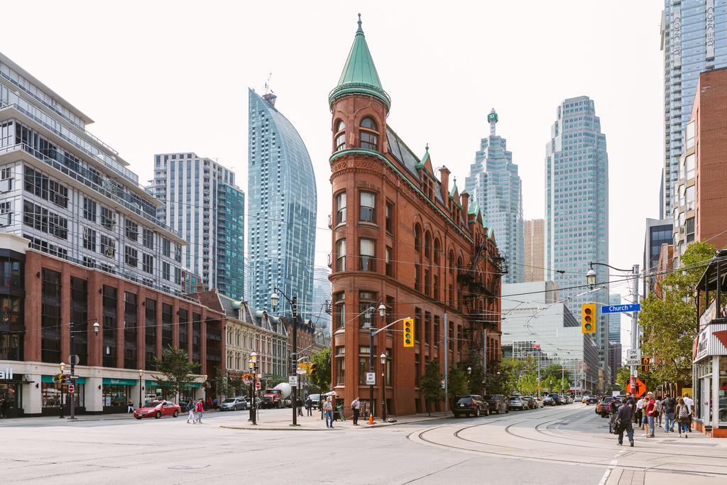 Premium 2Bdrm In Yorkville Toronto Exterior photo